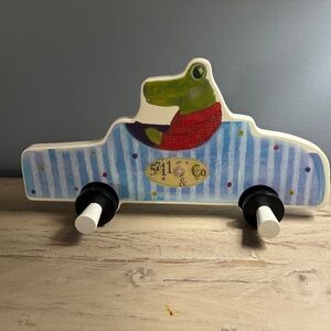 IKEA Alligator Hook - like new!